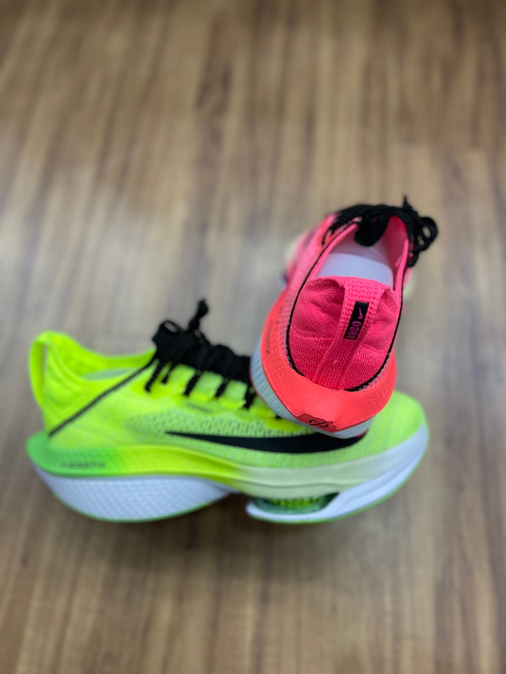 Air Zoom Alphafly "Verde/Rosa"