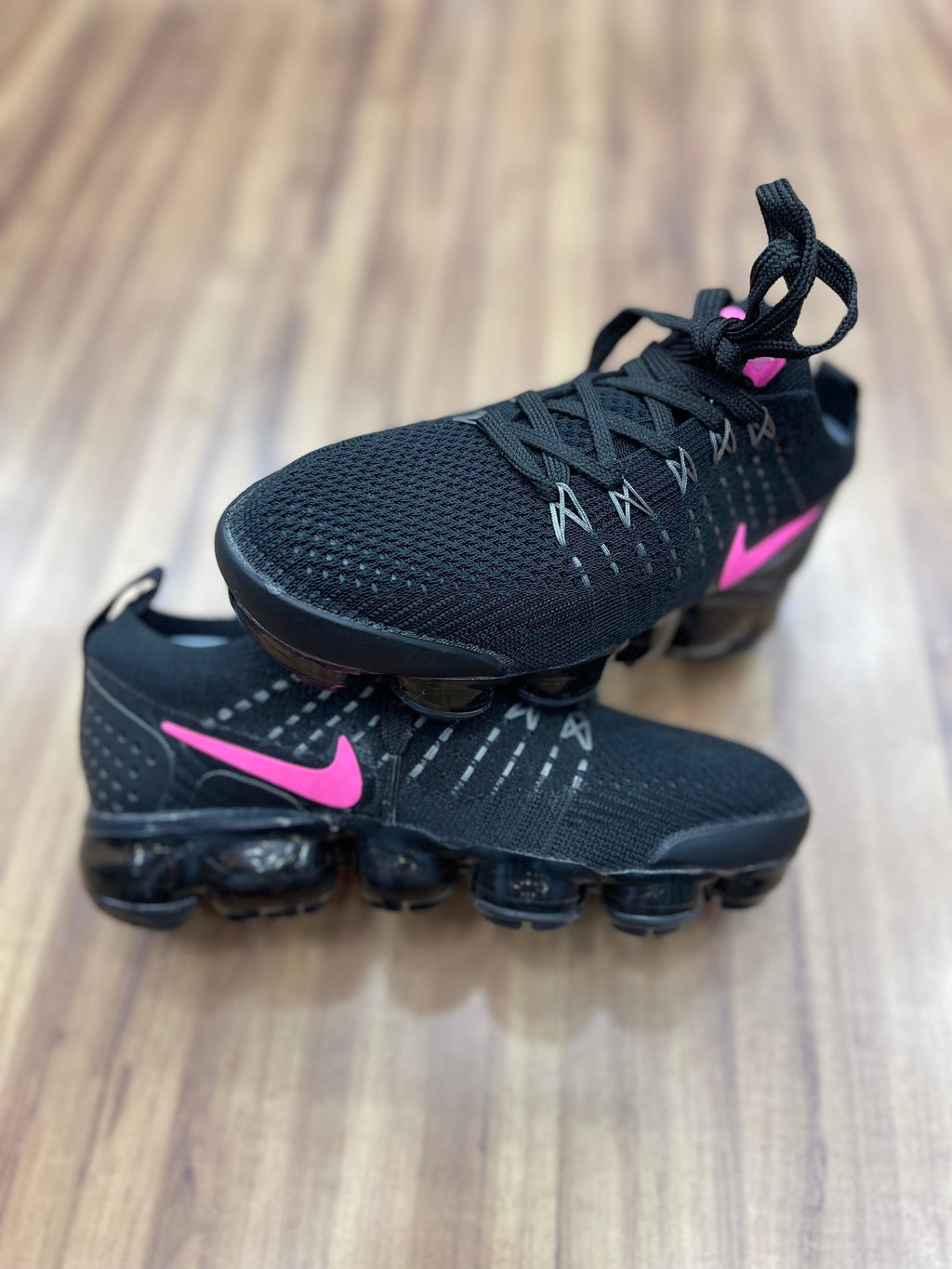 Vapormax 2.0 "Preto/Rosa"
