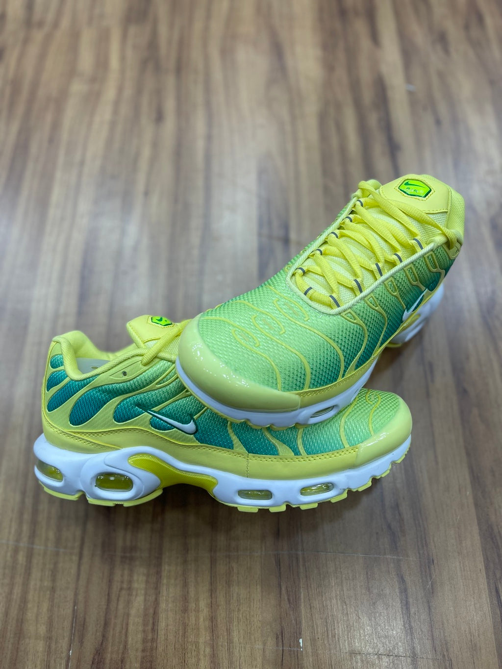 Air Max TN "Lemon Line"