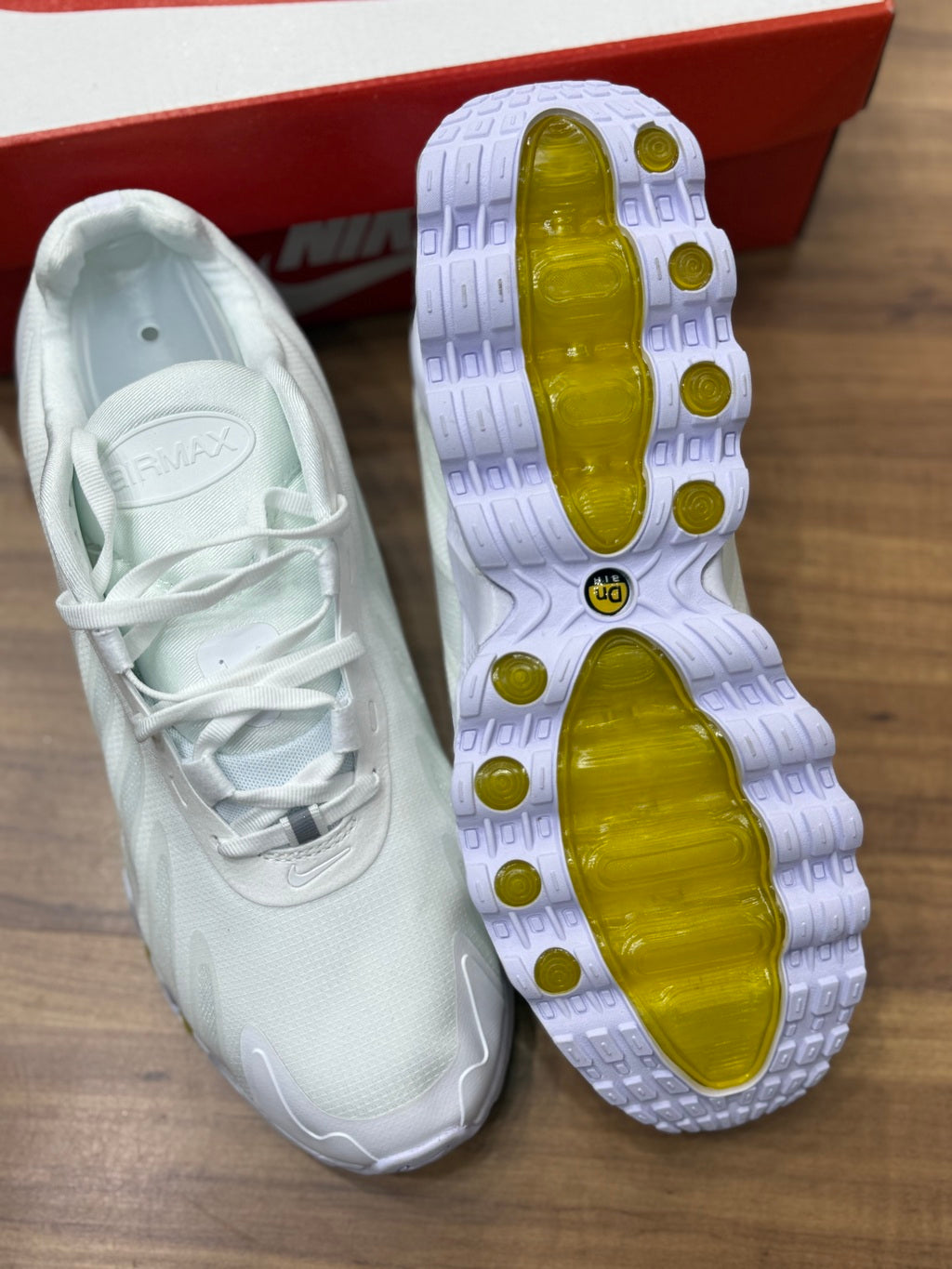 Nike DN8