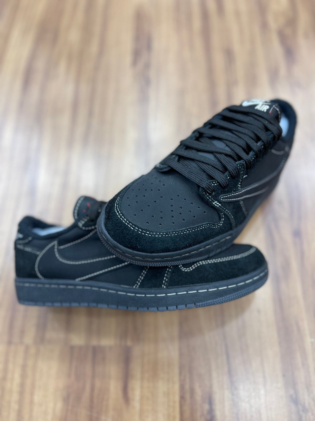 Jordan Travis Scott "Preto"