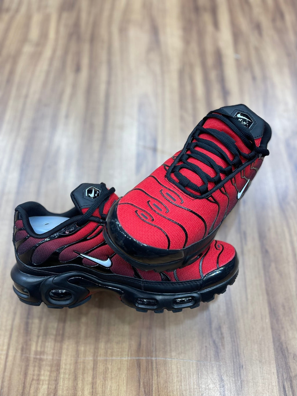 Air Max TN "Deadpool"