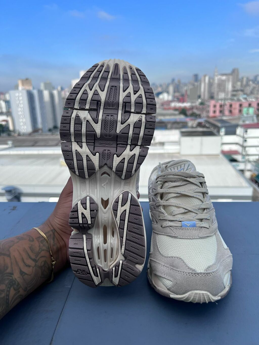 Mizuno Wave Prophecy LS x Beautiful People
