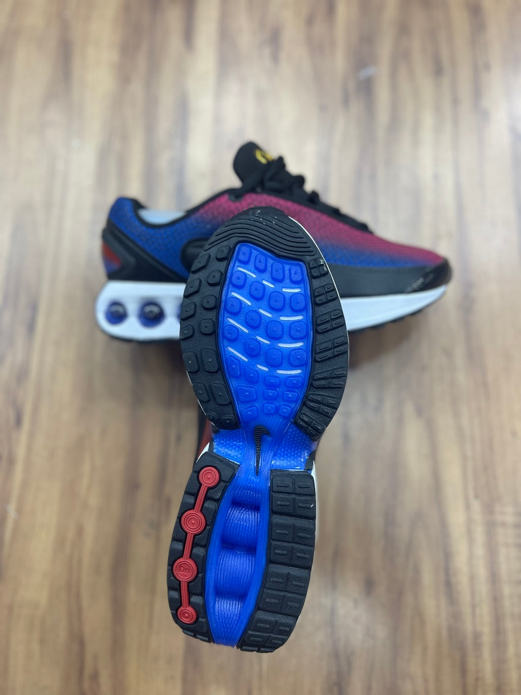 Air Max DN "Barcelona"