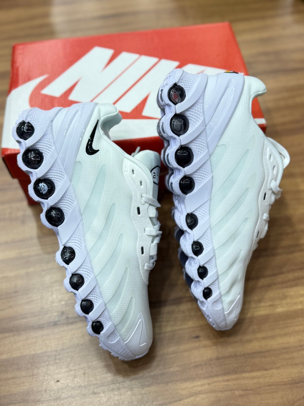 Nike DN8 Branco