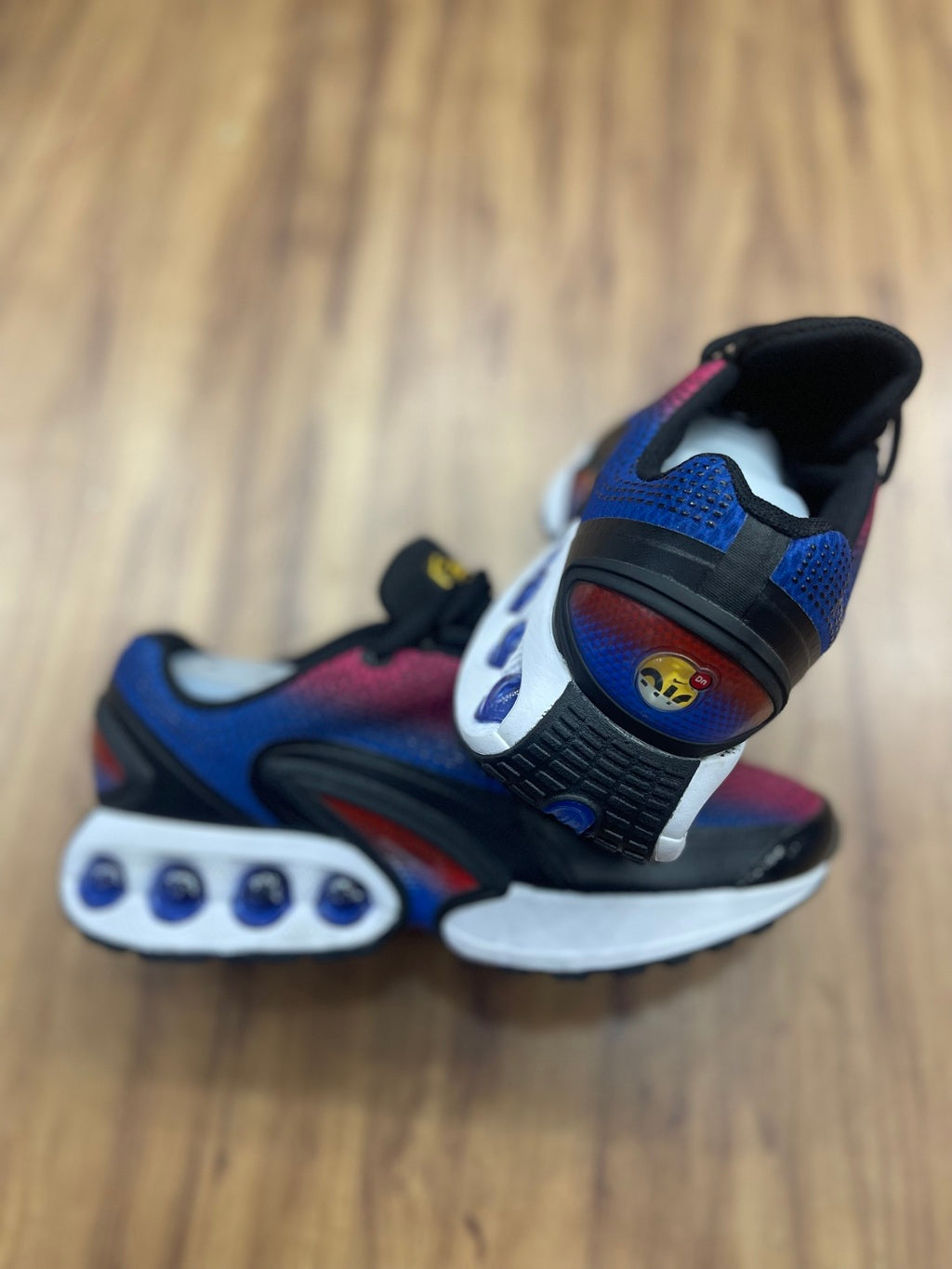 Air Max DN "Barcelona"