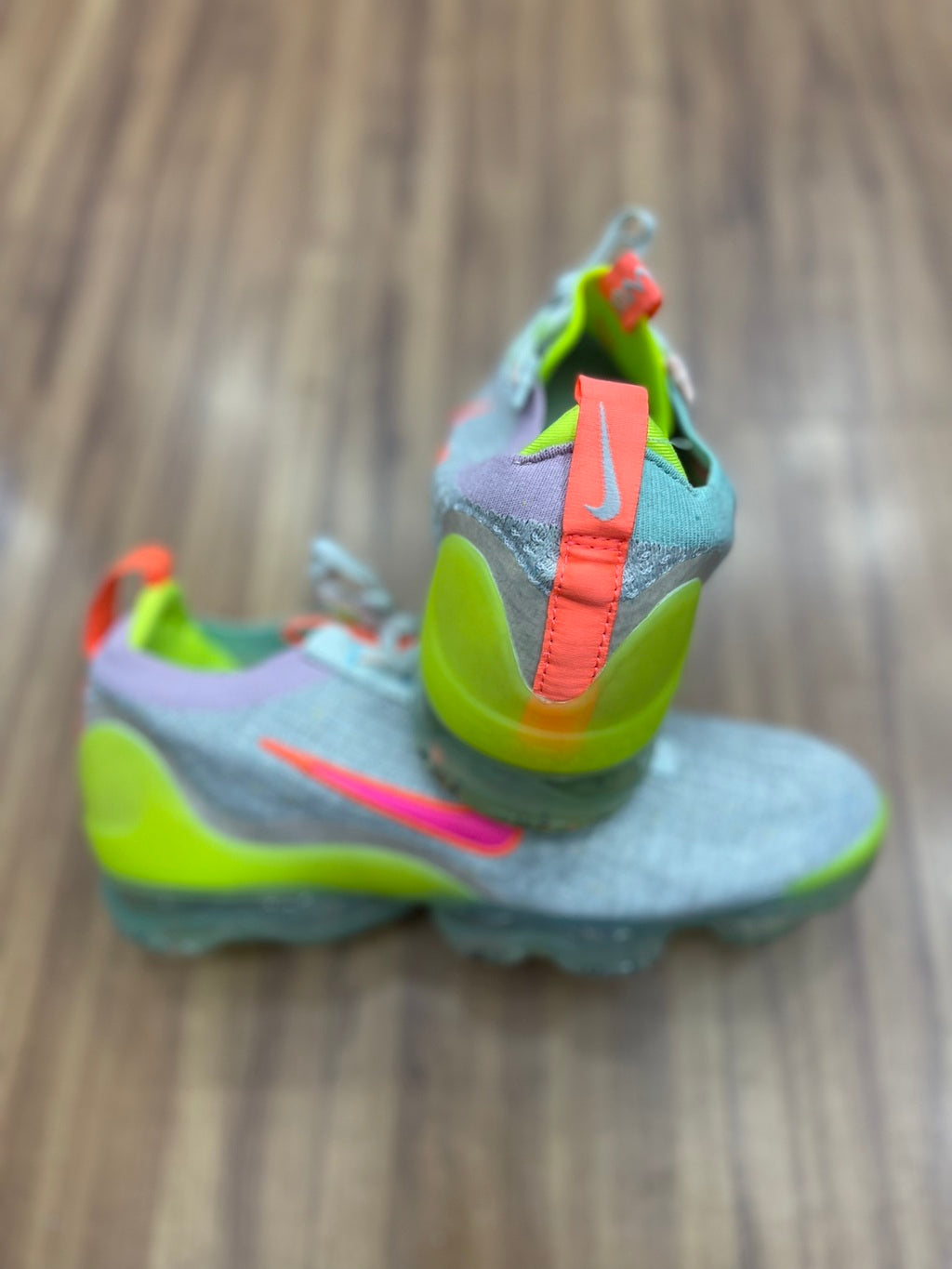 Vapormax 5.0 "Cinza/Rosa/Verde"