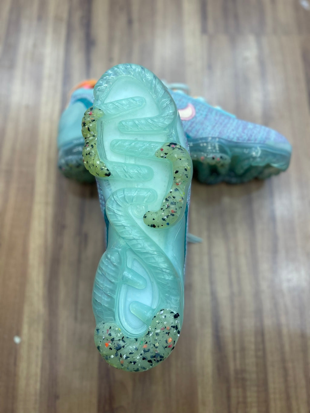 Vapormax 5.0 "Azul/Rosa"