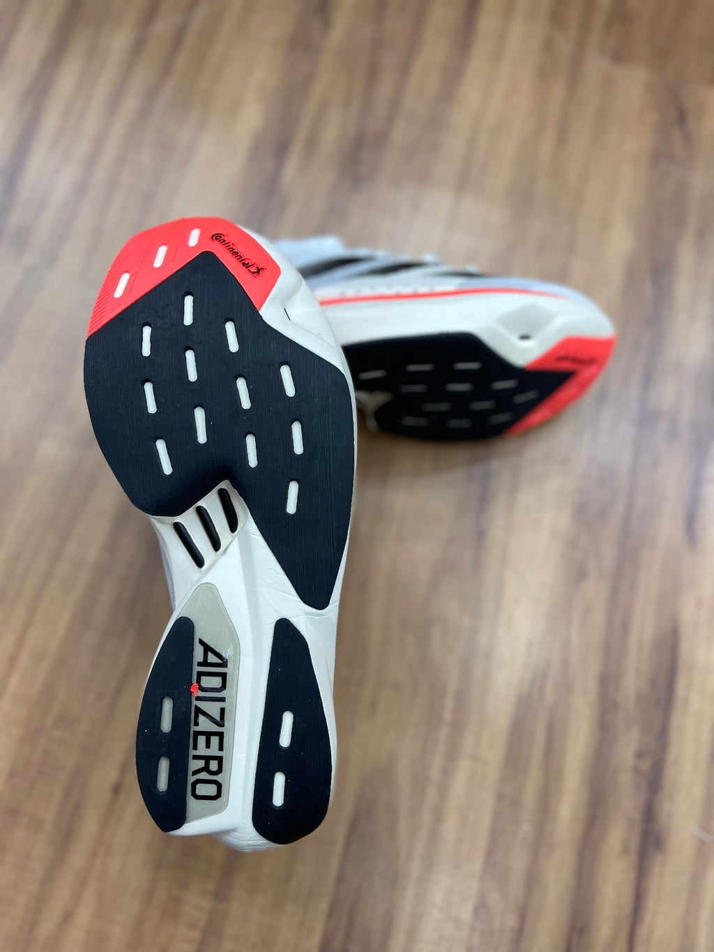 Adizero "Branco/Vermelho"