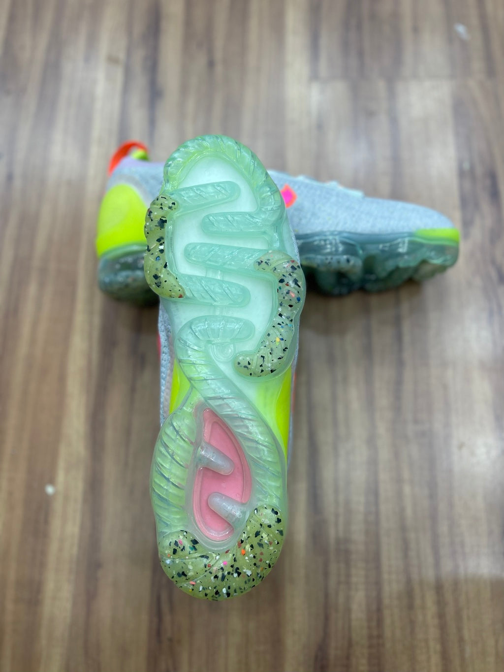 Vapormax 5.0 "Cinza/Rosa/Verde"