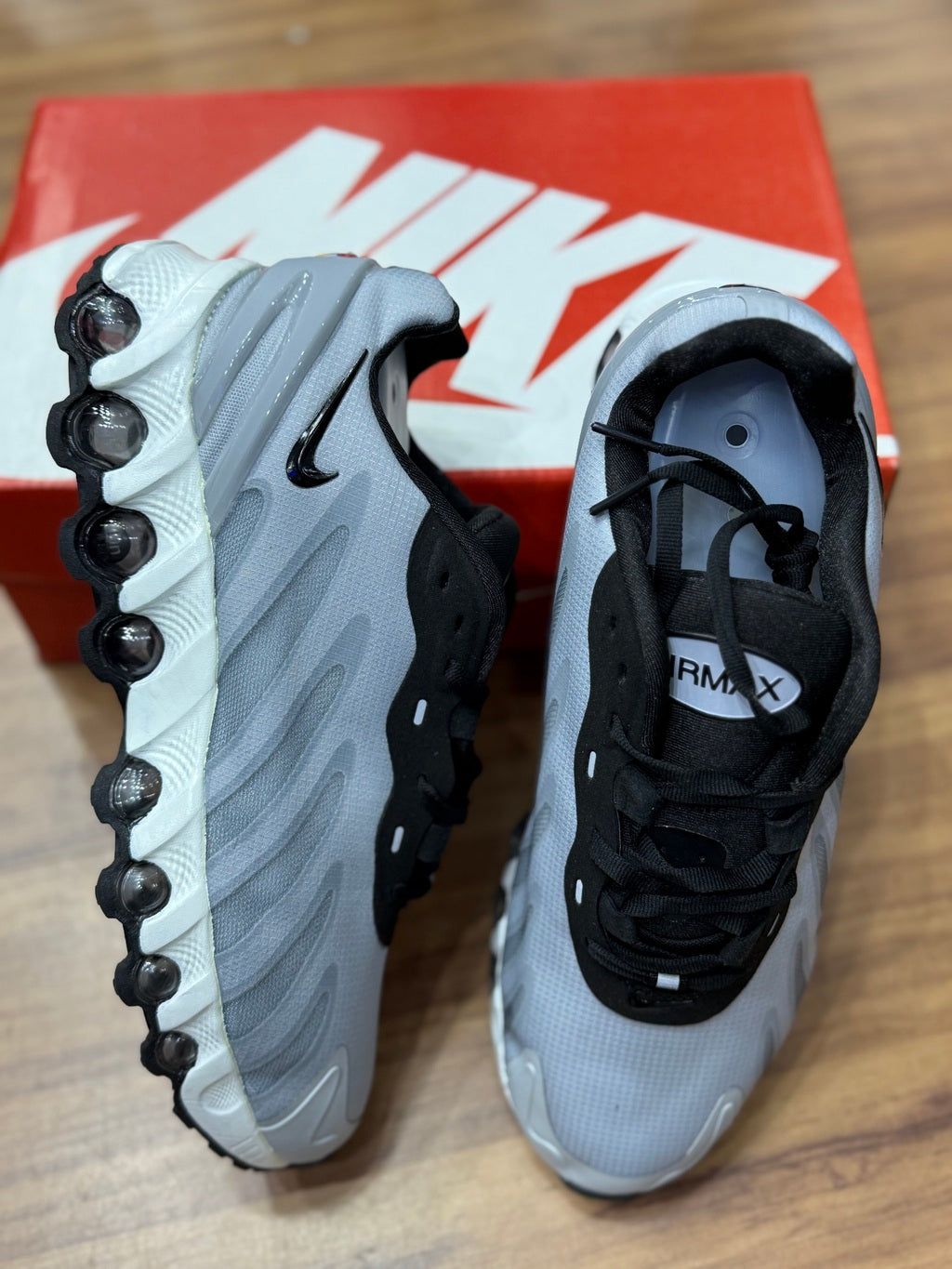 Nike DN 8