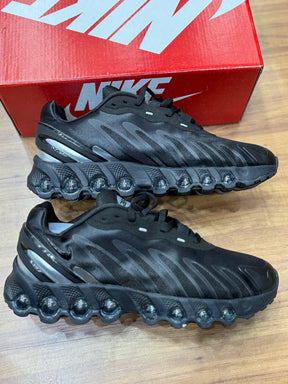 Nike DN 8 preto prata