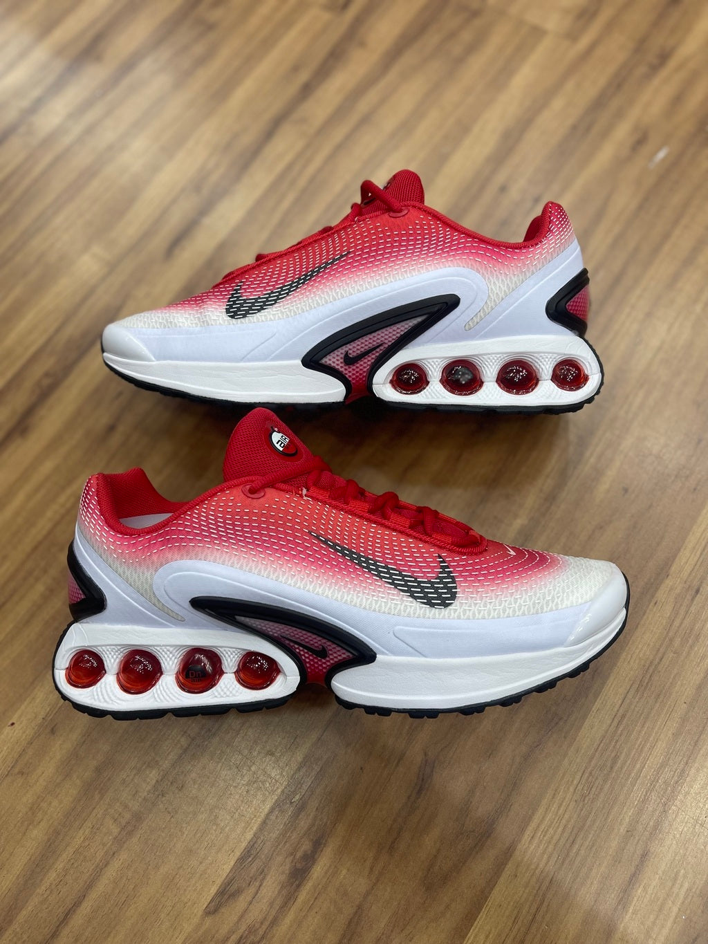 Air Max DN "University Red"