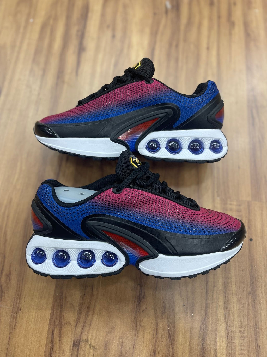 Air Max DN "Barcelona"
