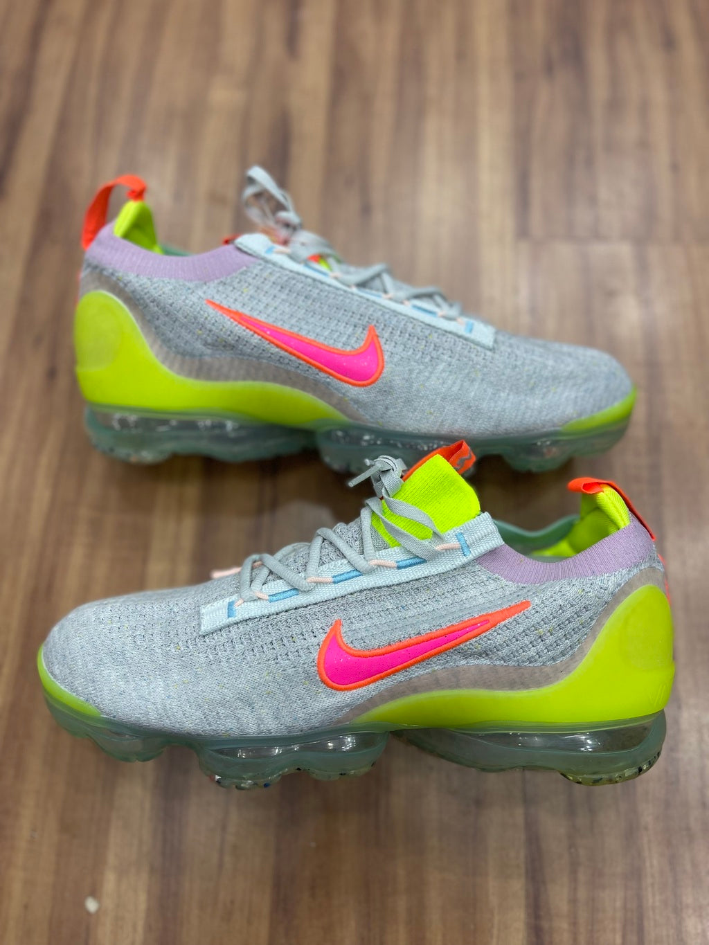 Vapormax 5.0 "Cinza/Rosa/Verde"