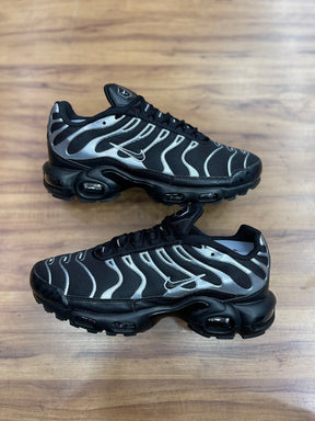 Air Max TN "Preto/Prata"
