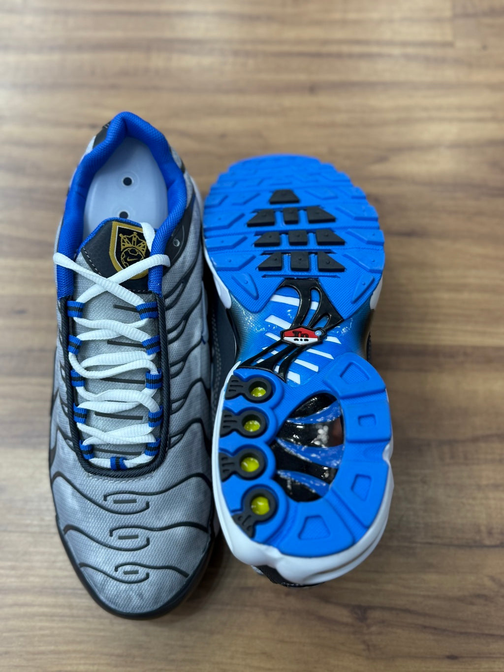 Tn cinza azul
