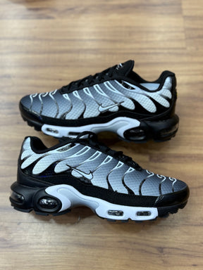 Tn Black White Metallic Silver
